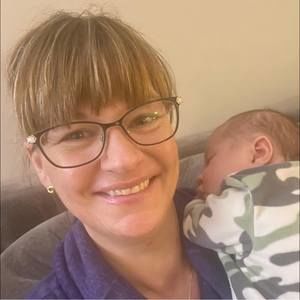 Meet your Posher, Crystal